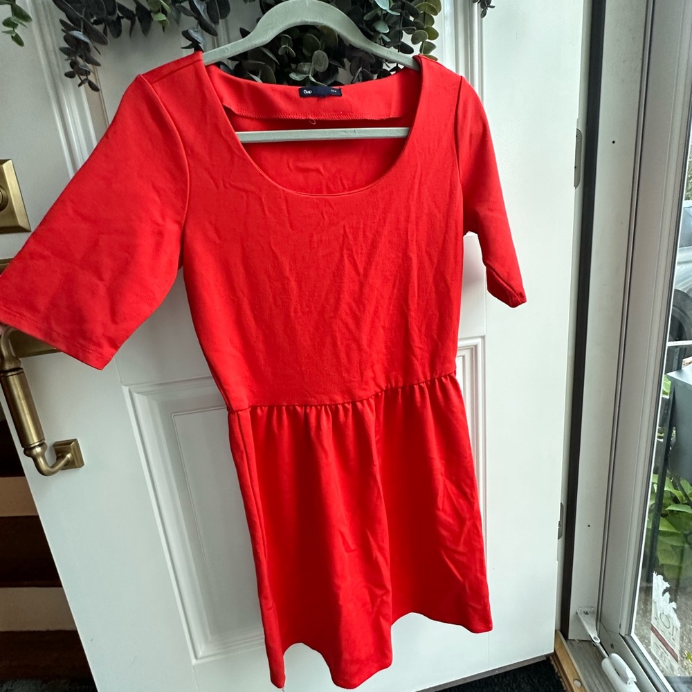 GAP red dress